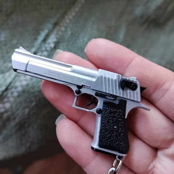 Mini Metal Desert Eagle Pistol Nyckelring modell - 1:4 leksakspistol för presenter och samlarföremål Grey