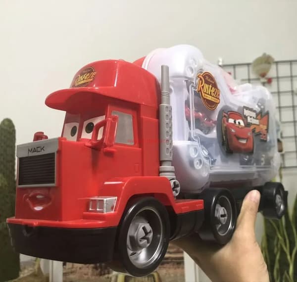 Disney Pixar Bilar Set Lightning McQueen Figurer Jackson Storm Mack Uncle Truck Pull-Back Bilar Modell Docka Barnleksak Som Present with box