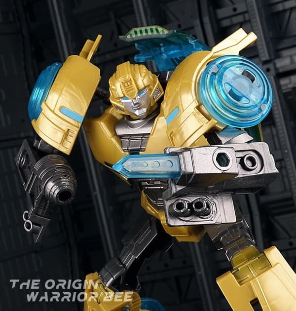 Transformers One Megatank OP Commander Bee Action Figure - Robotleksak för samlare bee