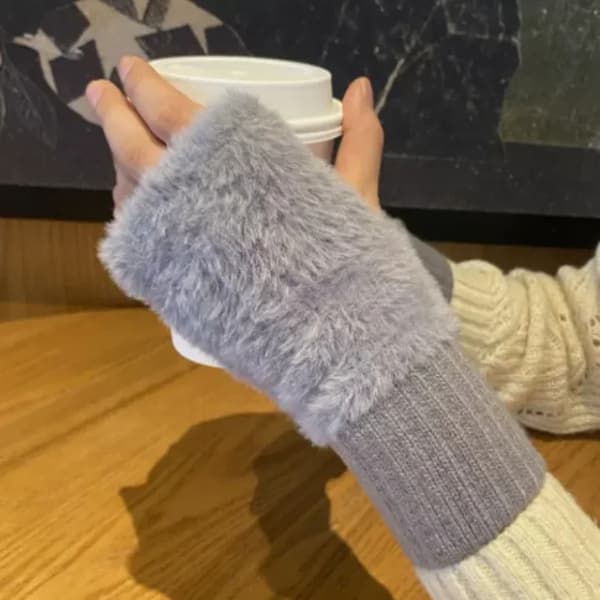 Lyxiga minkfleecehandskar för kvinnor - mjuka, varma, plyschstickade vintertillbehör Black