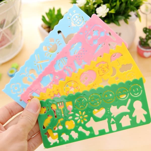 4st barn ritmallar - plast linjal Art Craft pedagogiska leksaker för barn present 4PCS Template