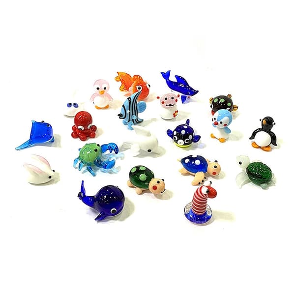 Søde marinedyrsfigurer i miniglas: delfin, blæksprutte, pingvin, pufferfisk og mere! HY-D19 about 2-3cm