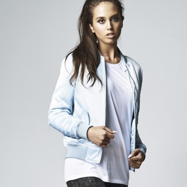 Satiini-takki naisille - Urban Classics - Vauvansininen - Napinläpäpäivätaskut ja säädettävä hihantasasku Blå XS