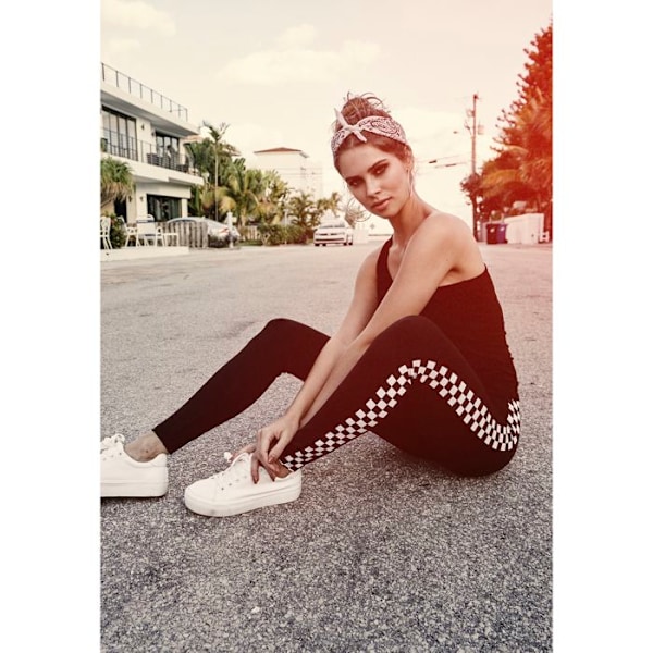 Naisten leggings - Urban Classic - Musta - Stretch-trikoo - Täydellinen istuvuus - Urheilullinen svart/vit/svart XS
