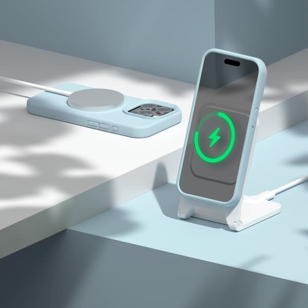 Etteri Silikonskal för iPhone 15 Pro Max ljusblå blå