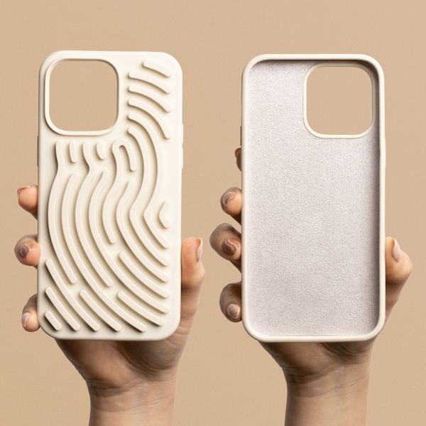 DIY Ormfodral till iPhone 14 6,1\" beige