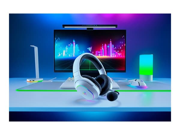 Razer Barracuda X Chroma trådlös hörlurar vit