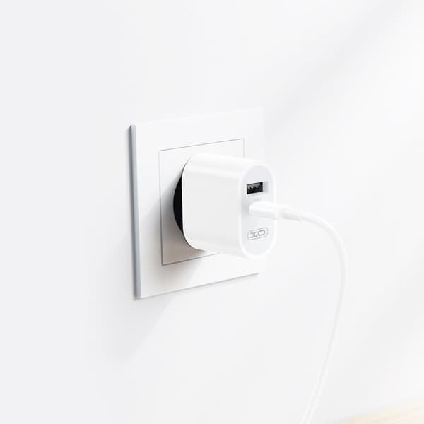 20W 1x USB-C Vit + Lightning - USB-C-2m kabel vit