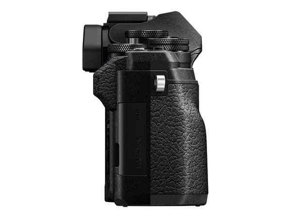 Olympus OM-D E-M10 Mark IV 20.3Megapixel svart Digitalkamera