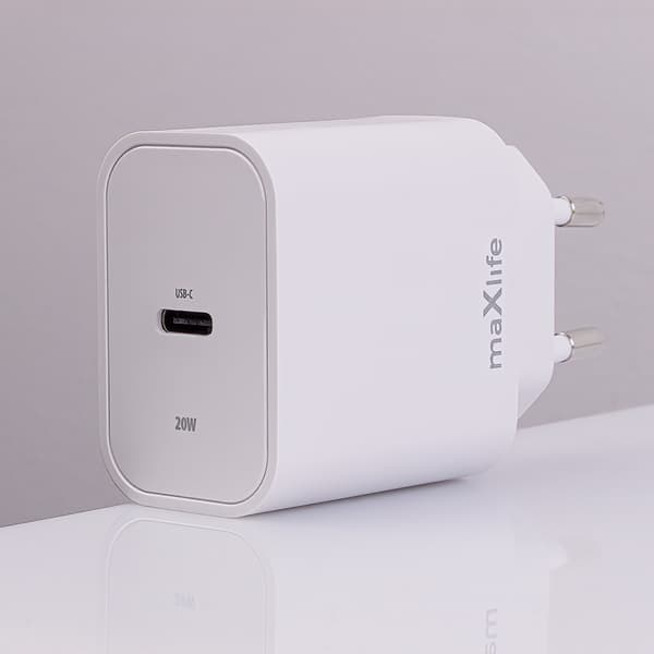 Maxlife MXTC-06-20C PD QC laddare 1x USB-C 20W vit + USB-C - Lightning kabel 20W vit