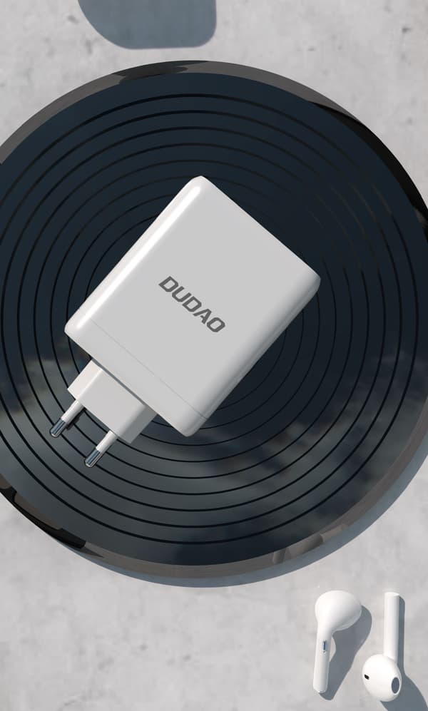 Dudao A140 140W adapter 140Watt GaN 3xUSB-C + 1xUSB-A