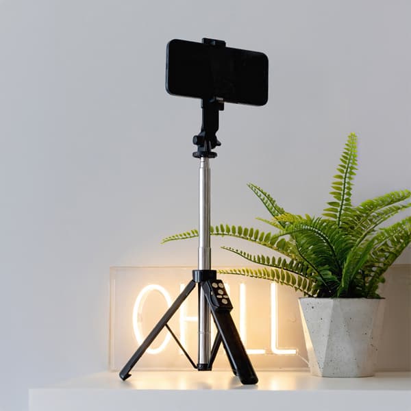 Forever Bluetooth selfie stick stativ SST-100 svart svart