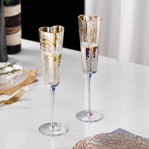 1 par hjerteudsmykkede glaskrus til par, elegant drikkeglas til bryllupper