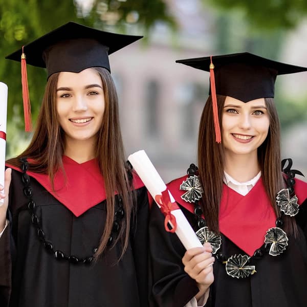 Band med rosett och tofsar, examenspresent, examenspresent