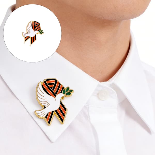Vacker Emaljerad Fredsduvor Broschnål Modeaccessoar för Halsduk Kappa Väska