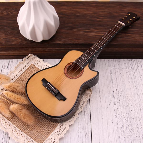 Miniatyrgitarr Replika Musikinstrument Samlarobjekt Dockhusmodell Heminredning Folk full width log 20cm