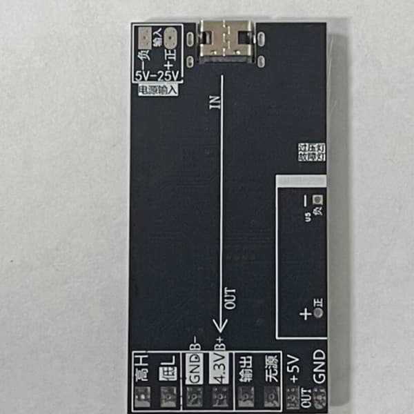 Moderne USB C strømforsyningskort 5A ideelt for bærbare enheter