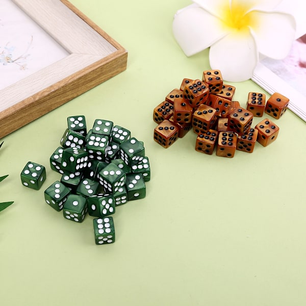25 kappaleen setti peli noppaa numero 12 neliö raita luoville nopille juhla klubi peleille Green