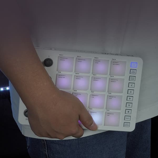 MIDI Keyboard Controller, Lille Praktisk USB MIDI Keyboard med 16 Trommepuder