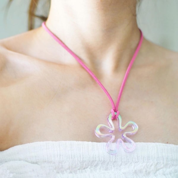 Söt ihålig blomma hänge krage halsband färgglad rep Choker mode Y2K sommar smycken enkel nyckelbenskedja Hot Pink