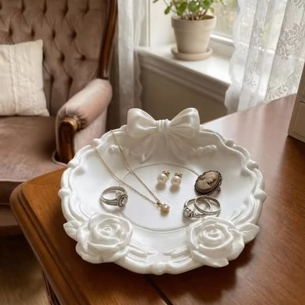 Blomsterformede dekorative smykkeholdere Beholder Rosetema Displaybakke