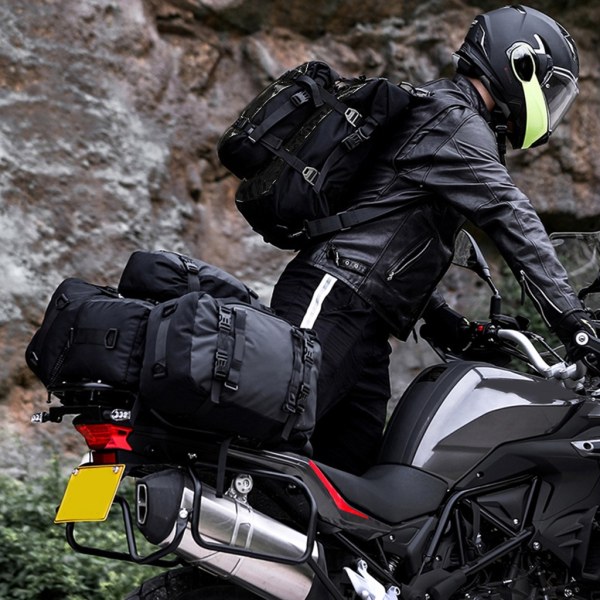 Vattentät motorcykel baksätesväska med stor kapacitet slitstark crossbody-väska Motorcykelsvanspaket för motorcykelcykel 10L