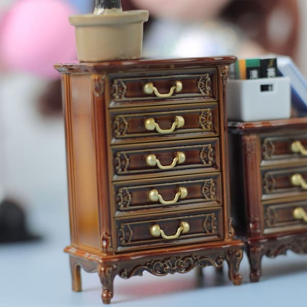 Håndlavet miniaturemøbel skabsmodel figur til dukkehusdekoration