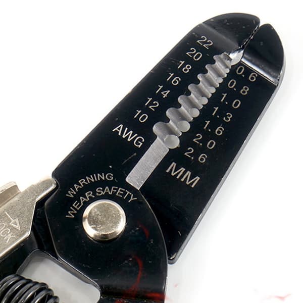 Ergonomisk Greb Multifunktionel Kabelstripper til Kabelafisolering og Tilslutning