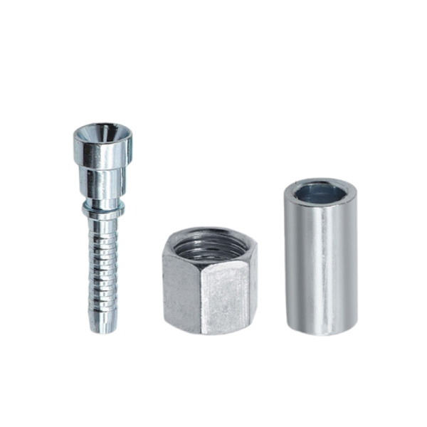 Korkeapainepesurin letkun jatkoliitinsovitin kupari M22 14 mm ja 15 mm uroskierteinen naaras letkuliitin
