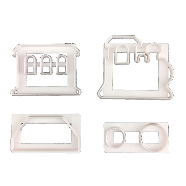 Sett med 4 søte togformede silikonkjeksformer Cookie Cutters Kjekskutter