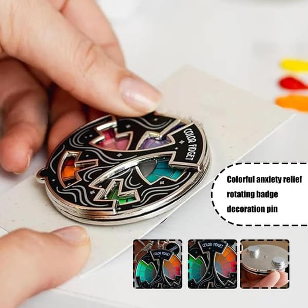 Nøglekæde med skridsikkert design og integreret badge for bedre greb