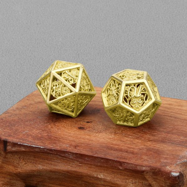7-osainen monitoiminen polyhedron-noppa ontto metalli noppa setti lautapeli-noppa