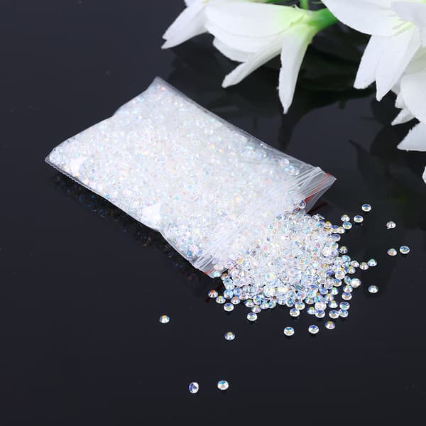 5000 stk. Hvit Gradient Flat Back Gems Runde Krystall Rhinestones for DIY Neglekunst