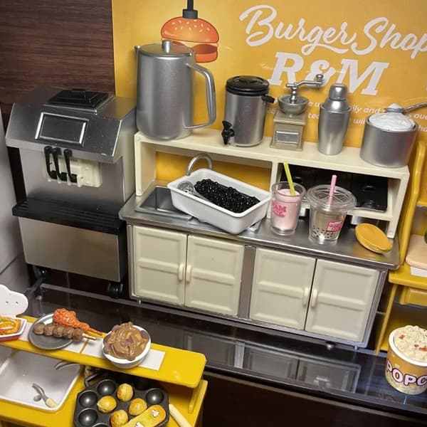 Realistisk Miniature Café Scene Modelsæt til Dukkehusentusiaster Samling