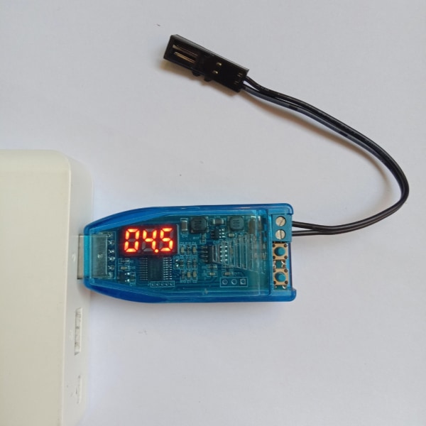 Återanvänd USB C till 1V-24V justerbar spänning AAA/LR03/AM4 Batterieliminator Byt ut 1-8st batterier för leksaks LED-lampa Game