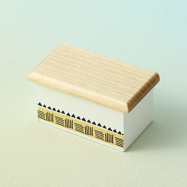 Miniatyrdockhus Träskattkista Smyckeskrin 1/12 Dockhusmöbler