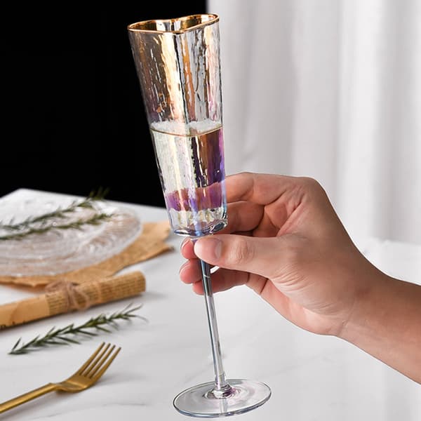1 par hjerteudsmykkede glaskrus til par, elegant drikkeglas til bryllupper