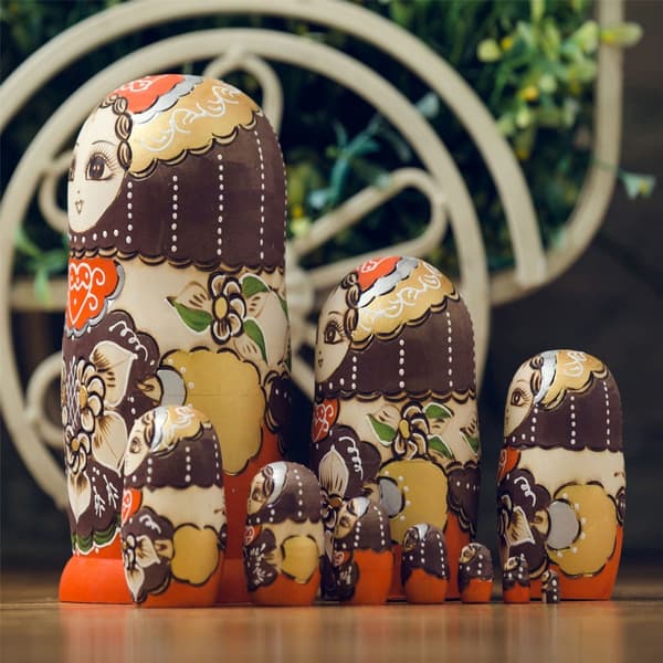 10-lagers handgjorda Matryoshka samlarobjekt ryska \"nesting dolls\" souvenirpresenter