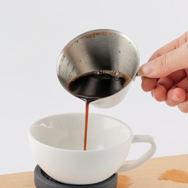 Ergonomisk håndtak kaffedispenser med tut og lettleste mål
