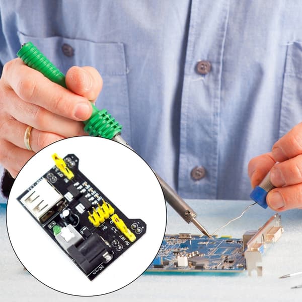 Brugervenligt Breadboard Strømmodul med 5V og 3.3V til MB102 Breadboard