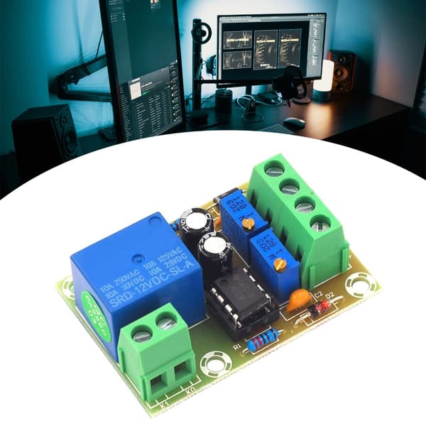 Automatisk 12V batteriladersystem starter lading ved 10.5V og slutter ved 14.8V