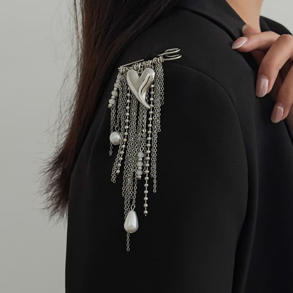 Elegant hjerteformet broche i legering til kvinder, modesmykkegave
