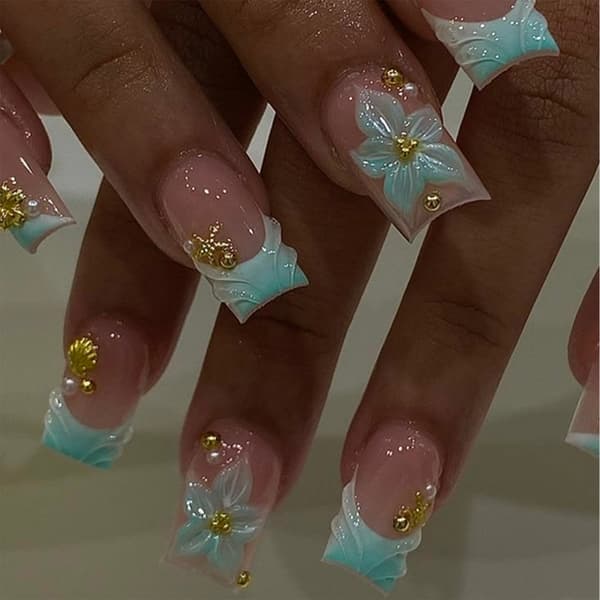 Bröllops-Press-On Manikyrset med Blå Vit Blommig Styling