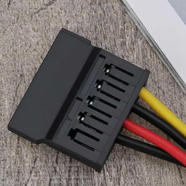 PVC 4Pin till SATA-strömadapterkabel för Gen8 datorhårdvara