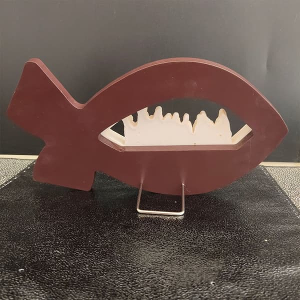 Fiskformet statue af den sidste nadver scene, tilbehør til hjemmefest baggrund