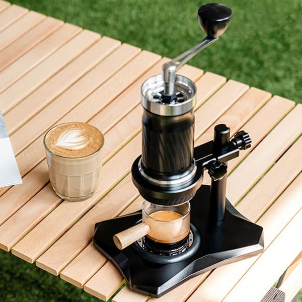 Mini håndbetjent kaffemaskine perfekt til backpacking og picnics