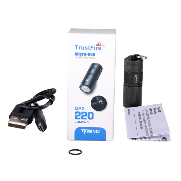 LED-lommelykt Super Mini Torch Light nøkkelring Lommelykt Taktisk Lampe Torch