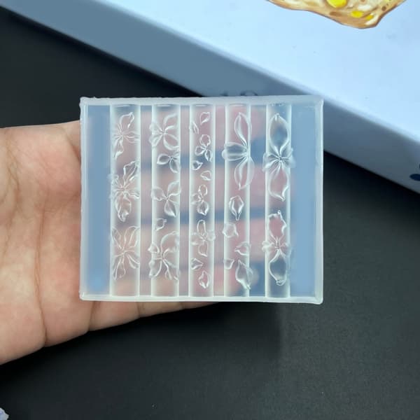 Multifunktionel neglekunst silikoneform perfekt til fester, bryllupper, daglige stilarter