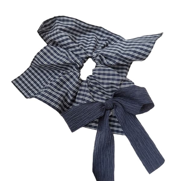 Komfortable blå gingham scrunchies hodeplagg elastisk hårstrikk i stoff for gave