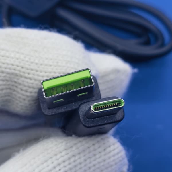 Svart USB-A til C-port ladekabel, erstatningsledning